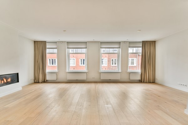Medium property photo - Volkerakstraat 42-2, 1078 XT Amsterdam